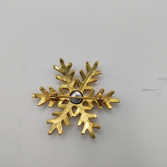 Vintage Snowflake Rhinestone Brooch Gold Tone - Picture 4 of 5